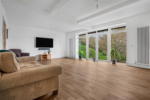 3 bedroom bungalow for sale, Woodwaye, Hertfordshire WD19