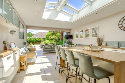 5 bedroom detached house for sale, Lilliput Road, Poole BH14