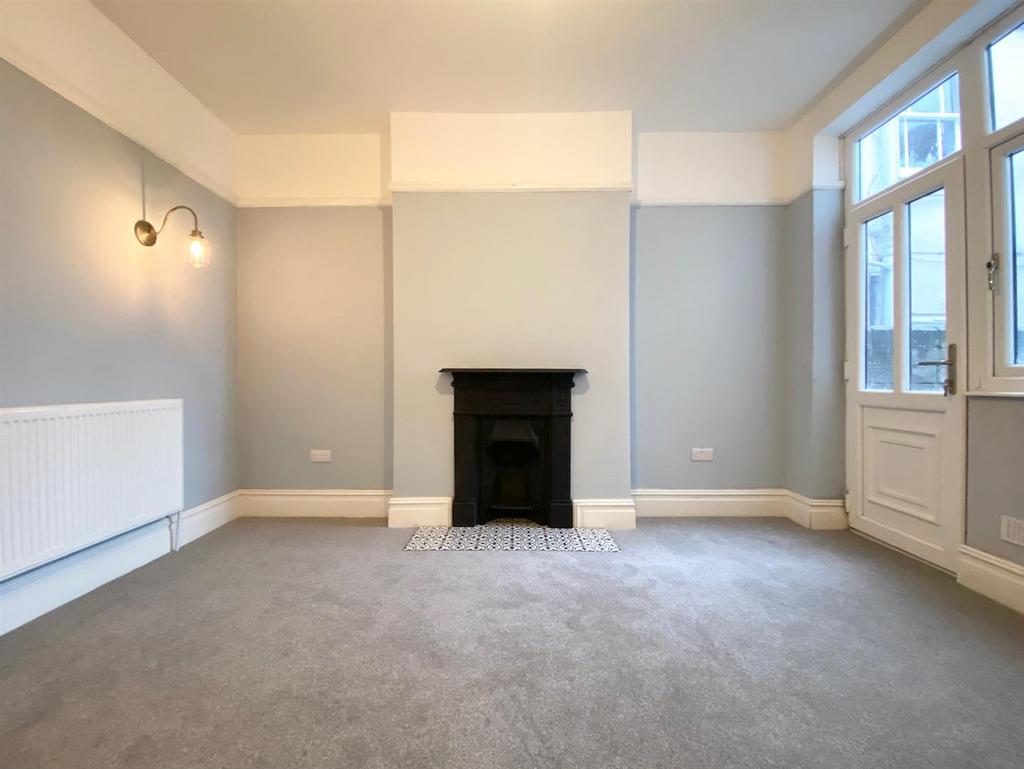 Second Reception Room 2.jpg