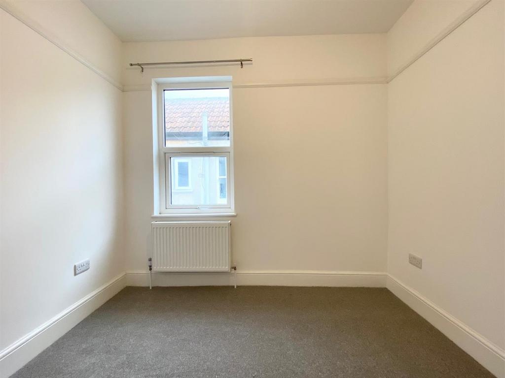 Fourth Bedroom 2.jpg