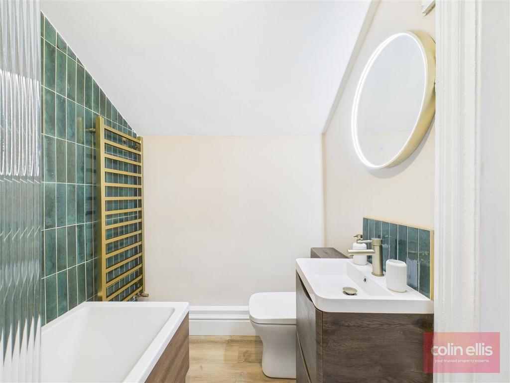 CAM05075 G0-PR0256-STILL007.jpg