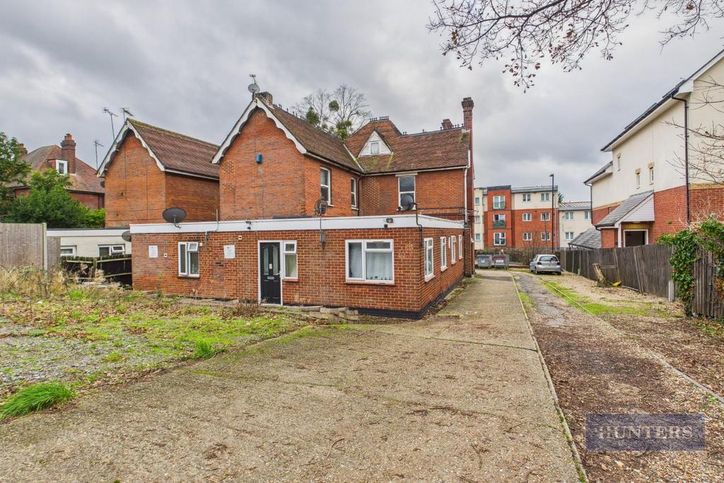 CAM05152 G0-PR0314-STILL013.jpg