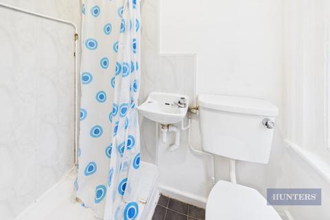 Studio to rent, Cobden Avenue, Southampton