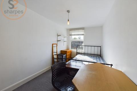 undefined, Surbiton Road, Kingston upon Thames, Surrey