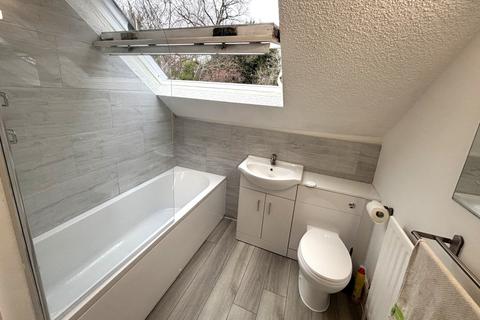 1 bedroom apartment to rent, West Byfleet, Surrey, KT14