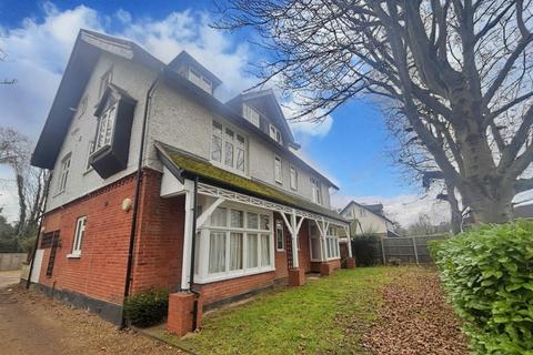 undefined, West Byfleet, Surrey, KT14