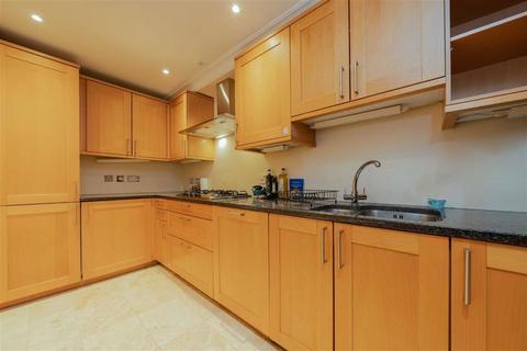 1 bedroom flat to rent, Beauchamp Place, London SW3