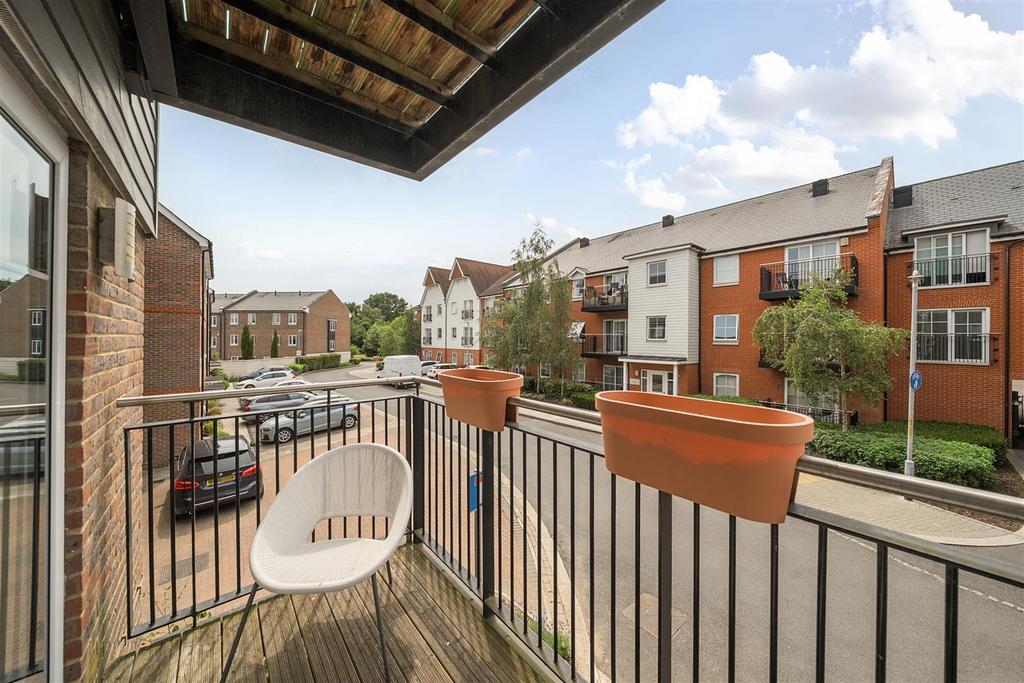 Balcony 1.jpg