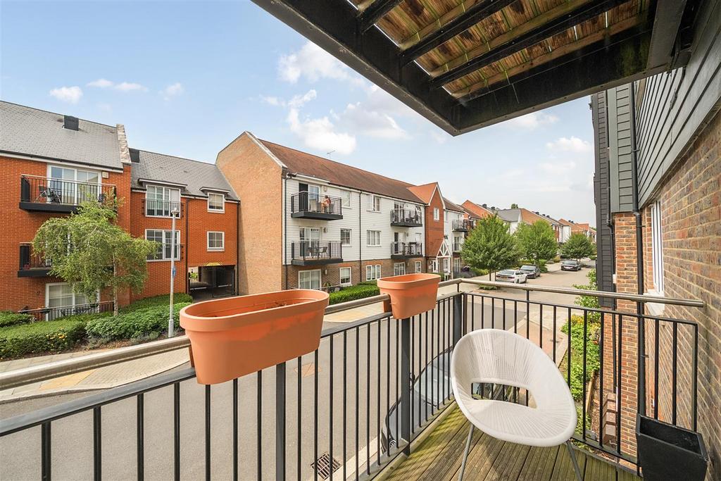 Balcony 2.jpg