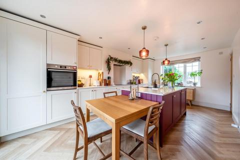 4 bedroom terraced house for sale, Third Avenue, Wetherby