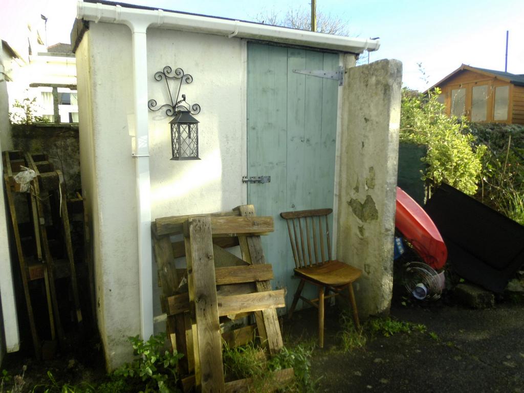 Outbuilding