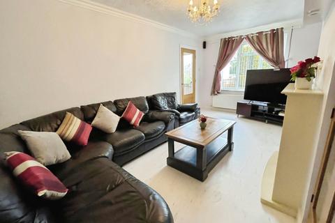 4 bedroom semi-detached house for sale, Gascoigne Crescent, Harrogate