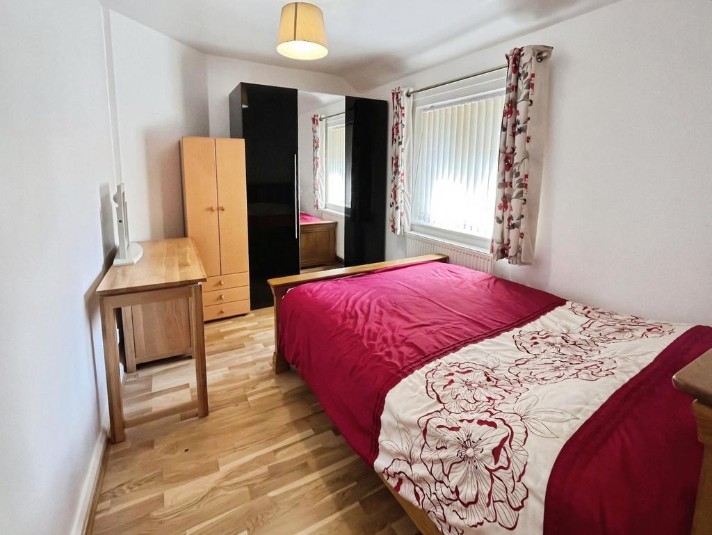Pbox-bedroom-342247.jpg