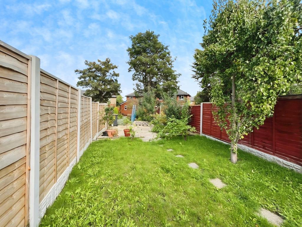 Pbox-garden-342247.jpg