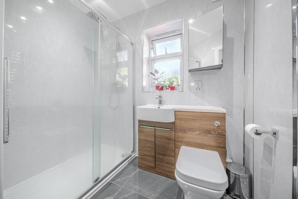 Bathroom.jpeg