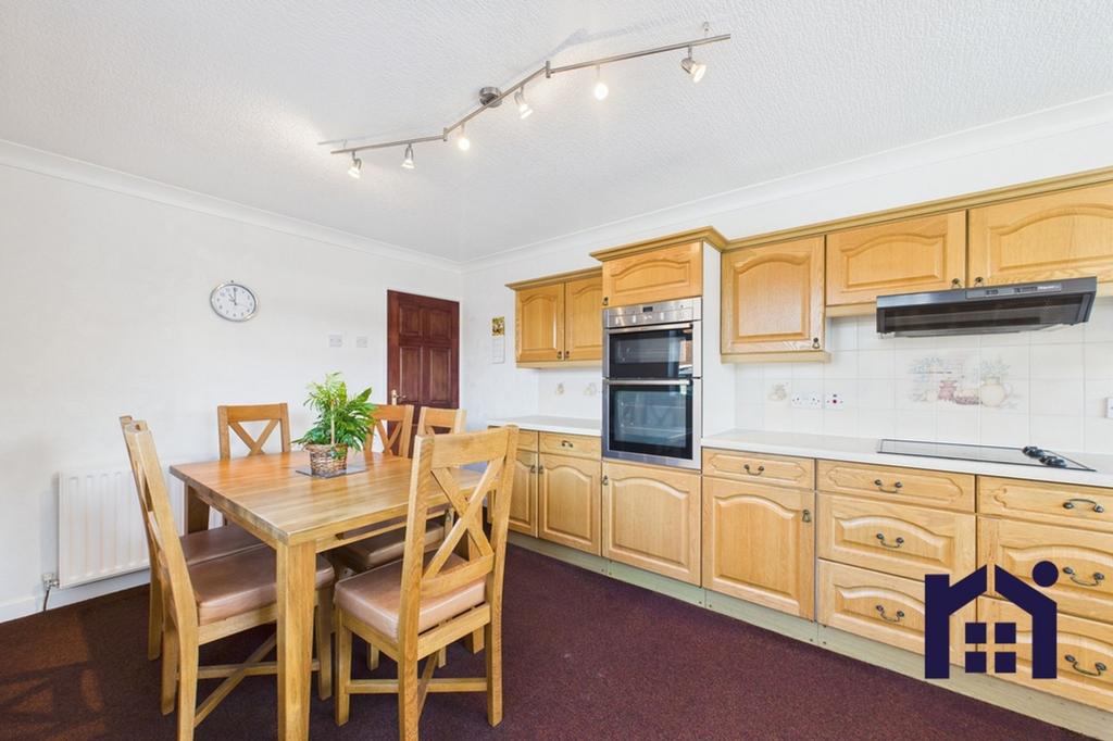 Dining kitchen