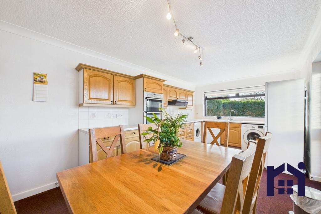 Dining kitchen