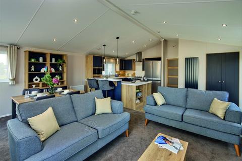3 bedroom property for sale, Chalet 4, Taliesin Lodge Park