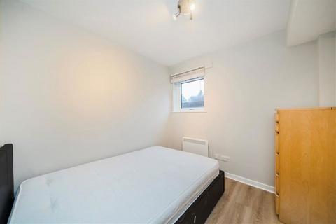 2 bedroom flat to rent, Maynards Quay, London E1W