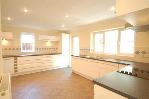 4 bedroom detached house to rent, Mill Road, Lakenheath, Brandon, Suffolk, IP27