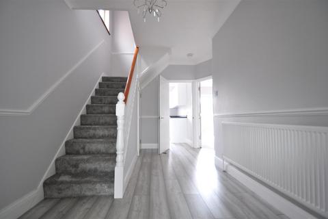 undefined, Hythe Avenue, Bexleyheath DA7