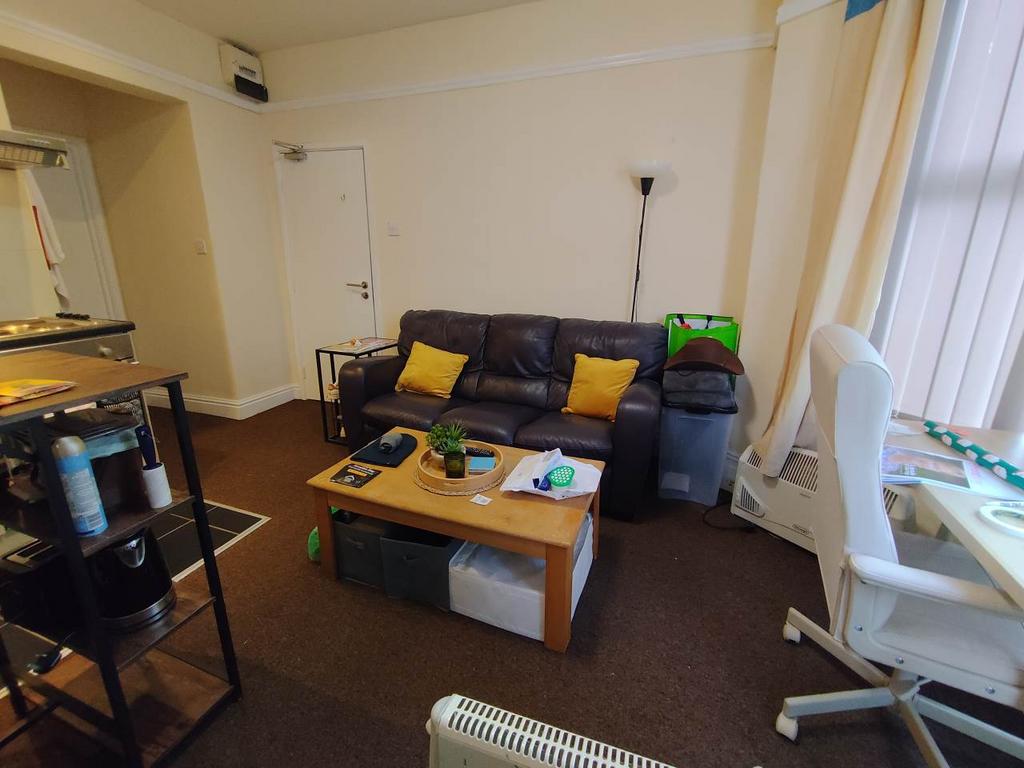 Living room (2)