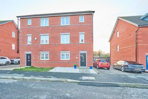 5 bedroom semi-detached house for sale, Notleyfield Close, Earl Shilton, Leicester