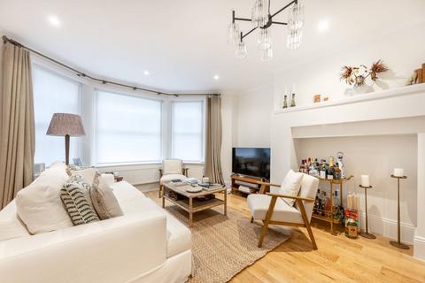 2 bedroom flat to rent, Holland Park Gardens, Holland Park, London, W14