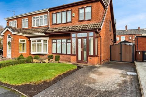 undefined, Silver Close, Greater Manchester SK16