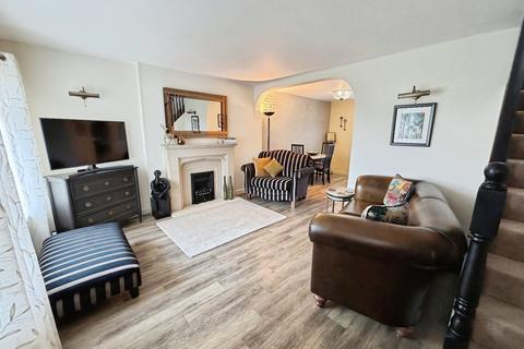 undefined, Silver Close, Greater Manchester SK16
