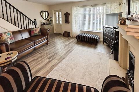undefined, Silver Close, Greater Manchester SK16