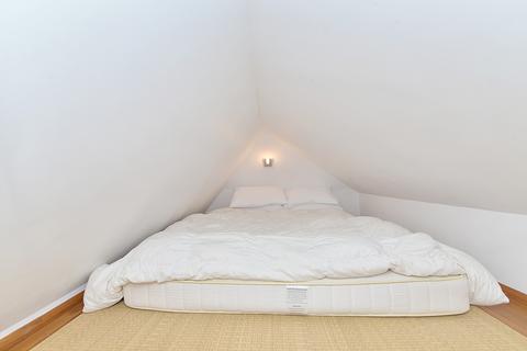 undefined, Ladbroke Grove, London, W11