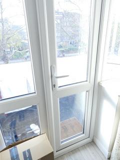 1 bedroom flat to rent, Wellesley Court, Maida Vale, W9.