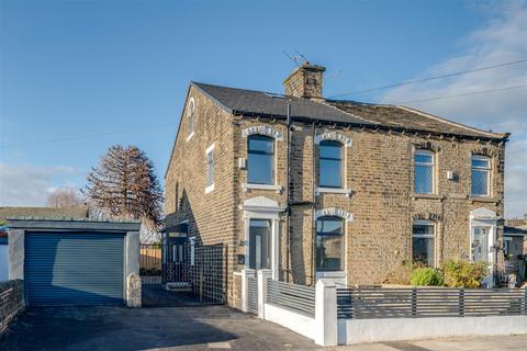 4 bedroom semi-detached house for sale, Cliffe End Road, Huddersfield HD3