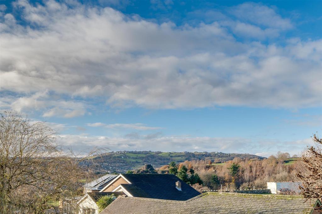 4 Cliffe End Road-3.jpg