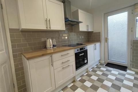 3 bedroom terraced house to rent, Guthrum Place, Newton Aycliffe