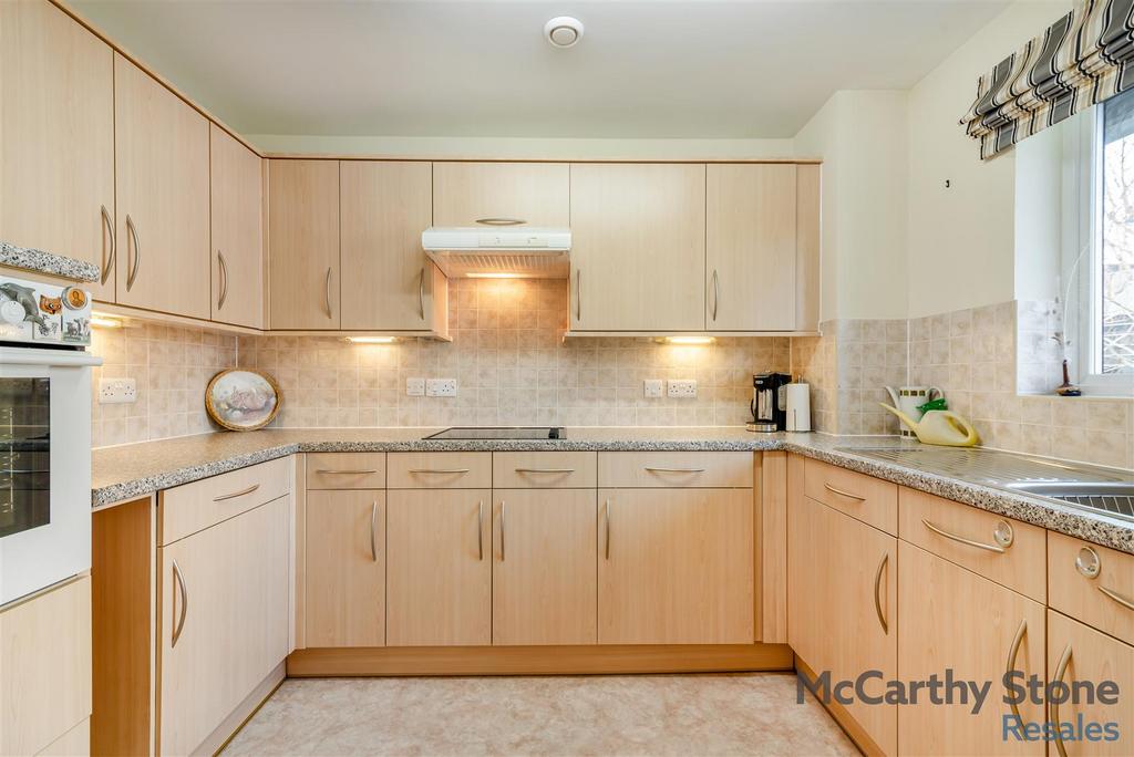 8673064-interior19.jpg