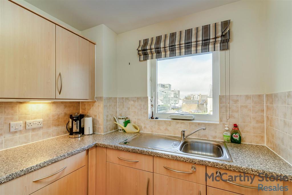 8673064-interior21.jpg