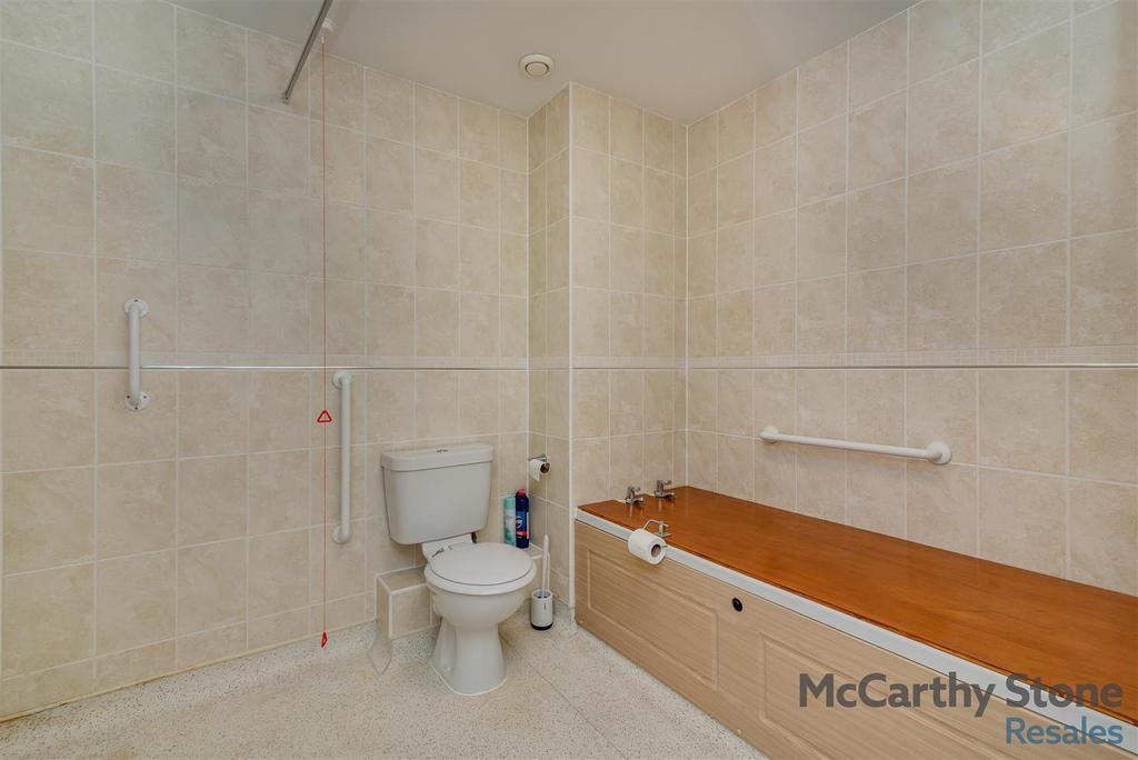 8673064-interior02.jpg