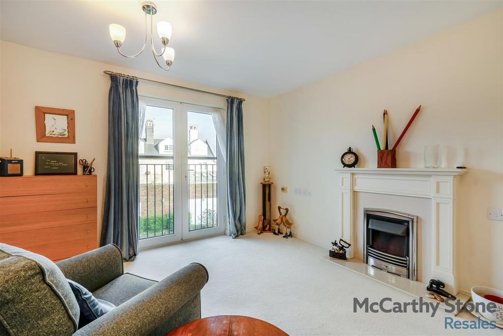 8673064-interior12.jpg