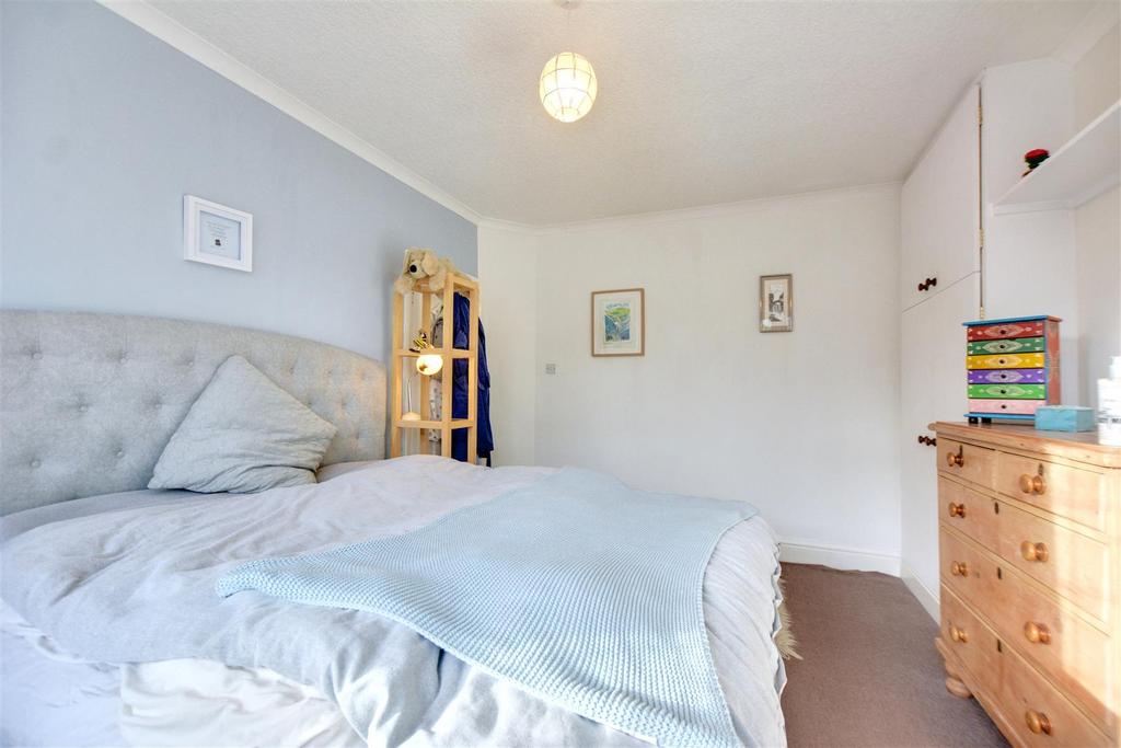 Bedroom 1 3.jpeg
