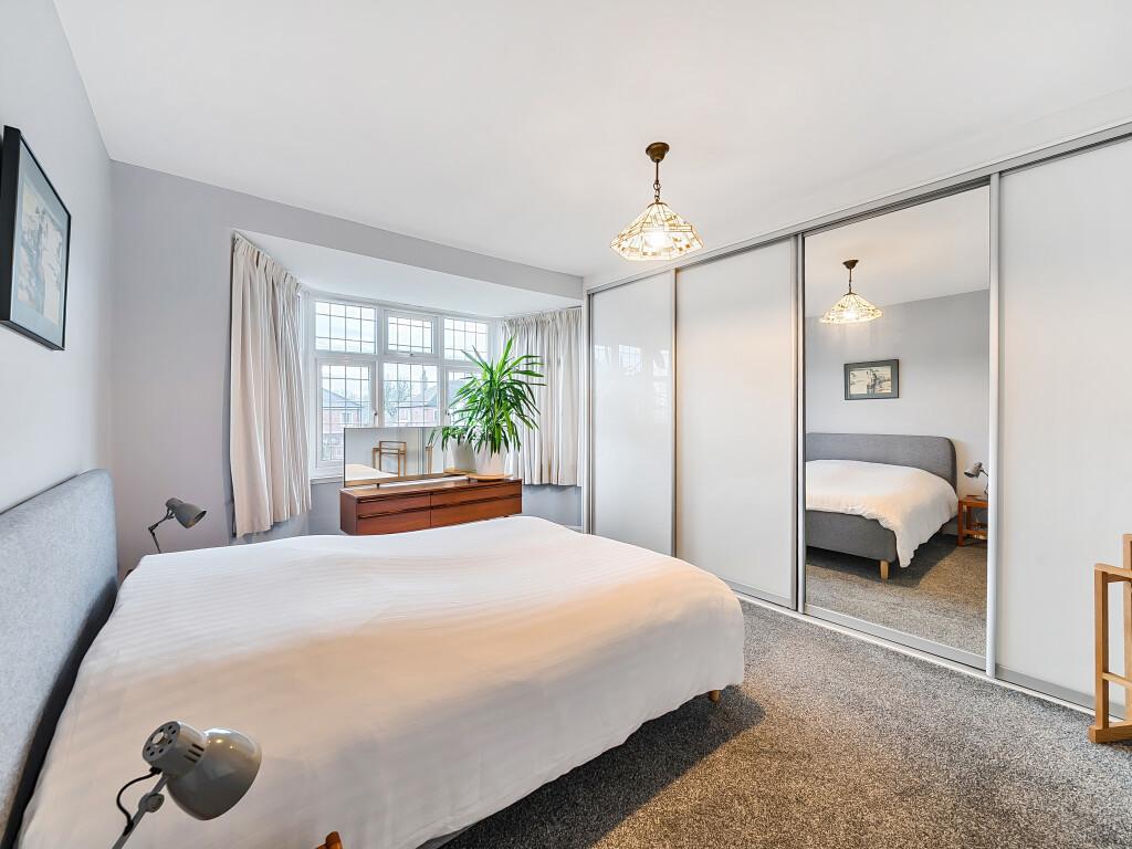 1384659-16-69305a...