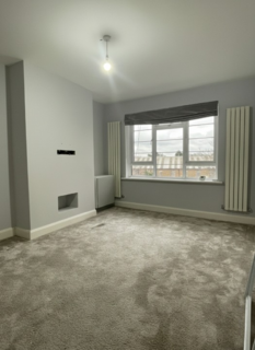 2 bedroom flat to rent, London Road, Morden SM4