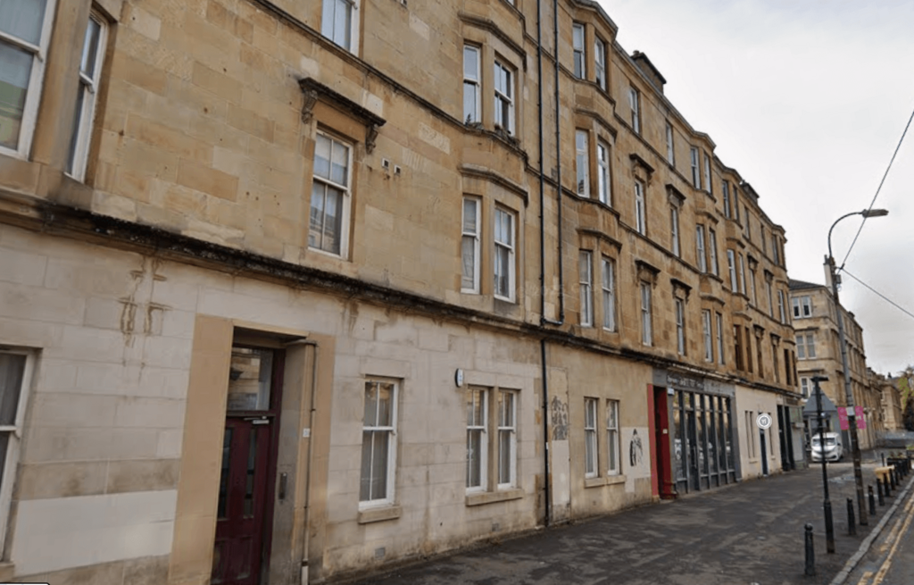 43 Bank St, Glasgow G12 8 NE