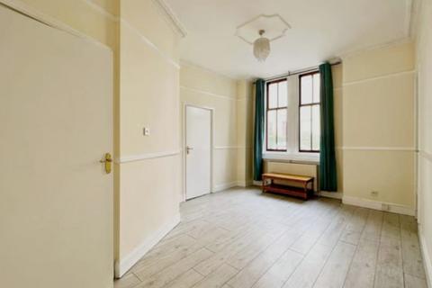 2 bedroom flat to rent, Glasgow, G12