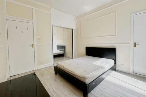 2 bedroom flat to rent, Glasgow, G12