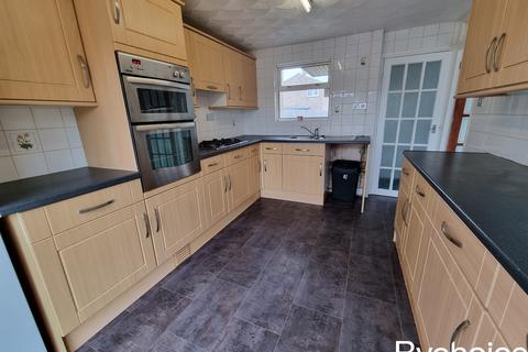 4 bedroom end of terrace house for sale, Covehite Court, Haverhill, Suffolk