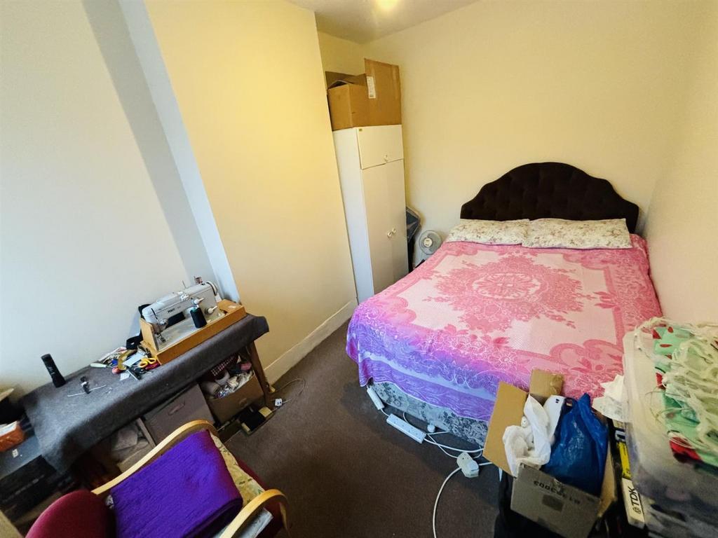Bedroom 2.jpg