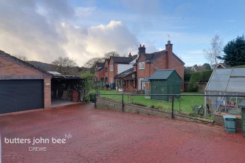 4 bedroom cottage for sale, Bar Hill, Crewe