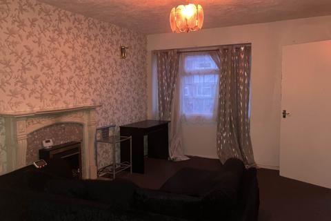 3 bedroom semi-detached house to rent, Amberley Green, Birmingham B43